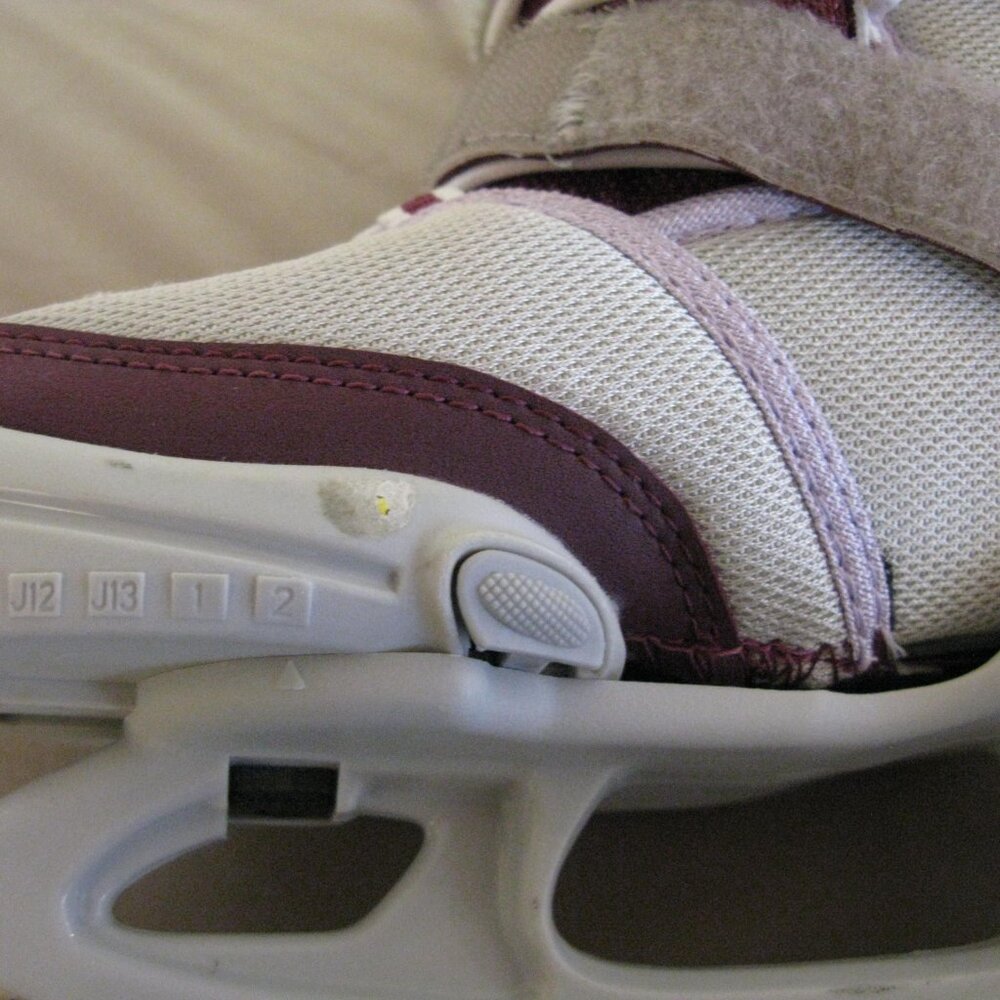 PATINS a GLACE - Picture 5 of 6
